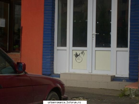 sediu pd-l :hi:  ...acolo au sedinte importante cu subiecte comuniste :finger: ..
           cam